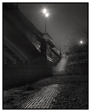 below battersea bridge