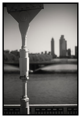 support strut chelsea bridge