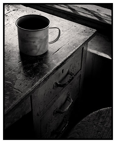 enamel mug