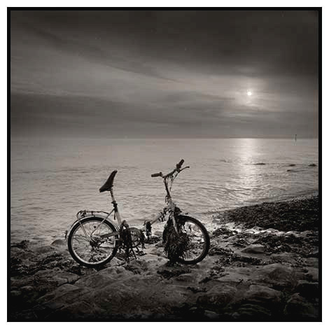 abandoned bicycle